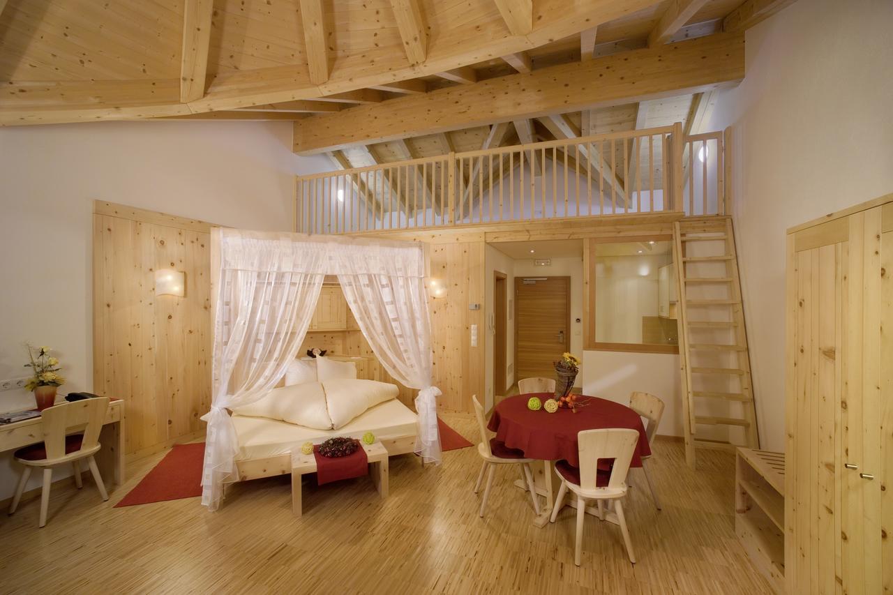 Residence Garni Alpenstern Резія Екстер'єр фото